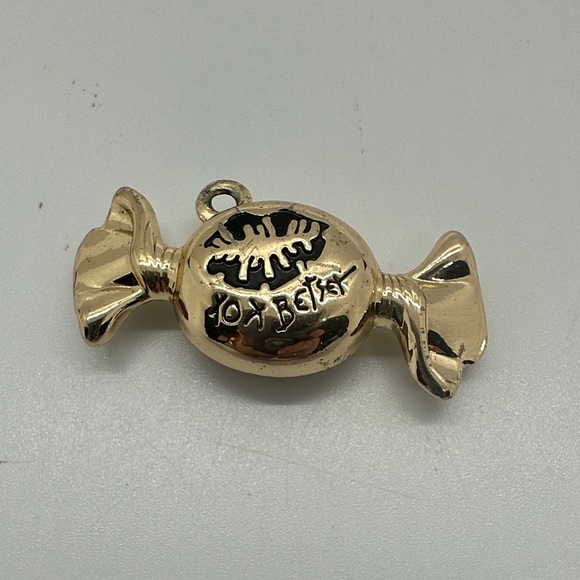 Betsey Johnson Jewelry - Betsey Johnson Gold toned Candy Charm Pendant